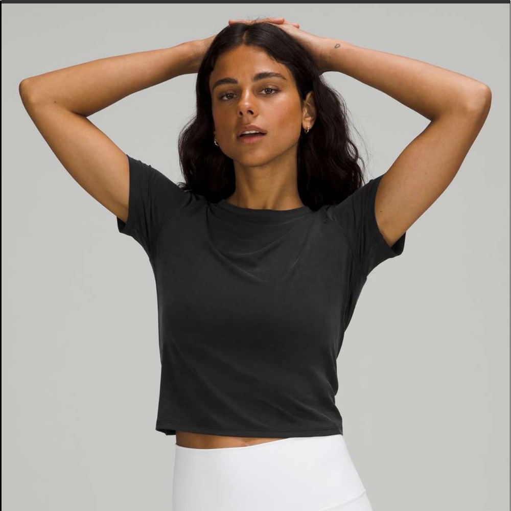 NWT Lululemon Open Tie-Back Short Sleeve